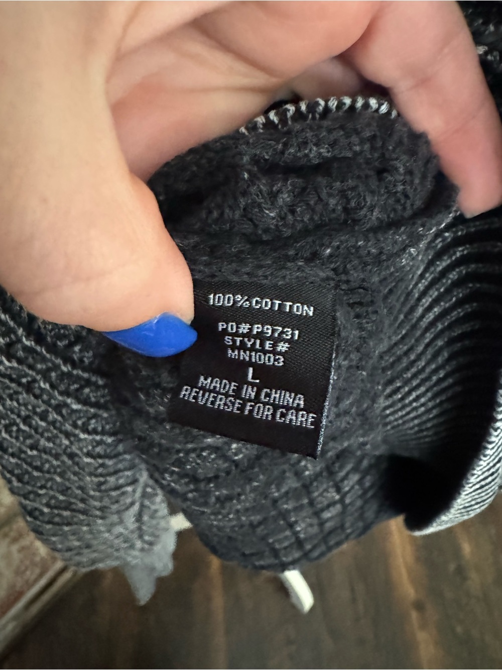 Timing Charcoal Gray V-Neck Ribbed Knit Sweater - Picture 6 of 6